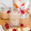 Shake One Pure White Chocolate Raspberry - 500 g Masa netto: 500 g - obrazek 3
